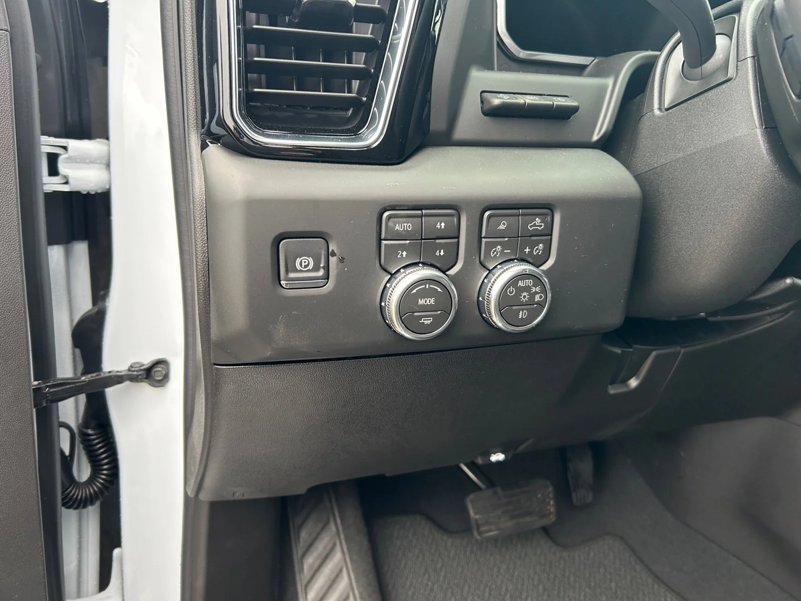 New 2026 Glacier White Tricoat GMC Denali image 16