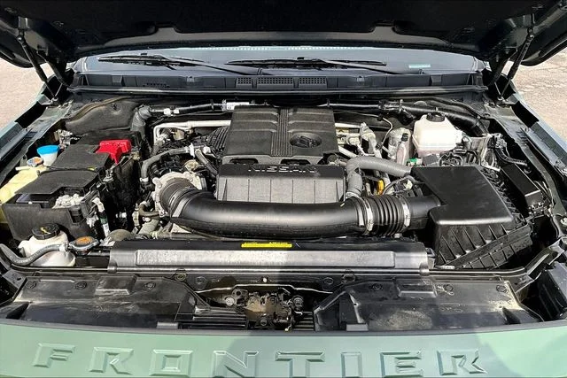 Used 2024 Green Nissan SV image 29
