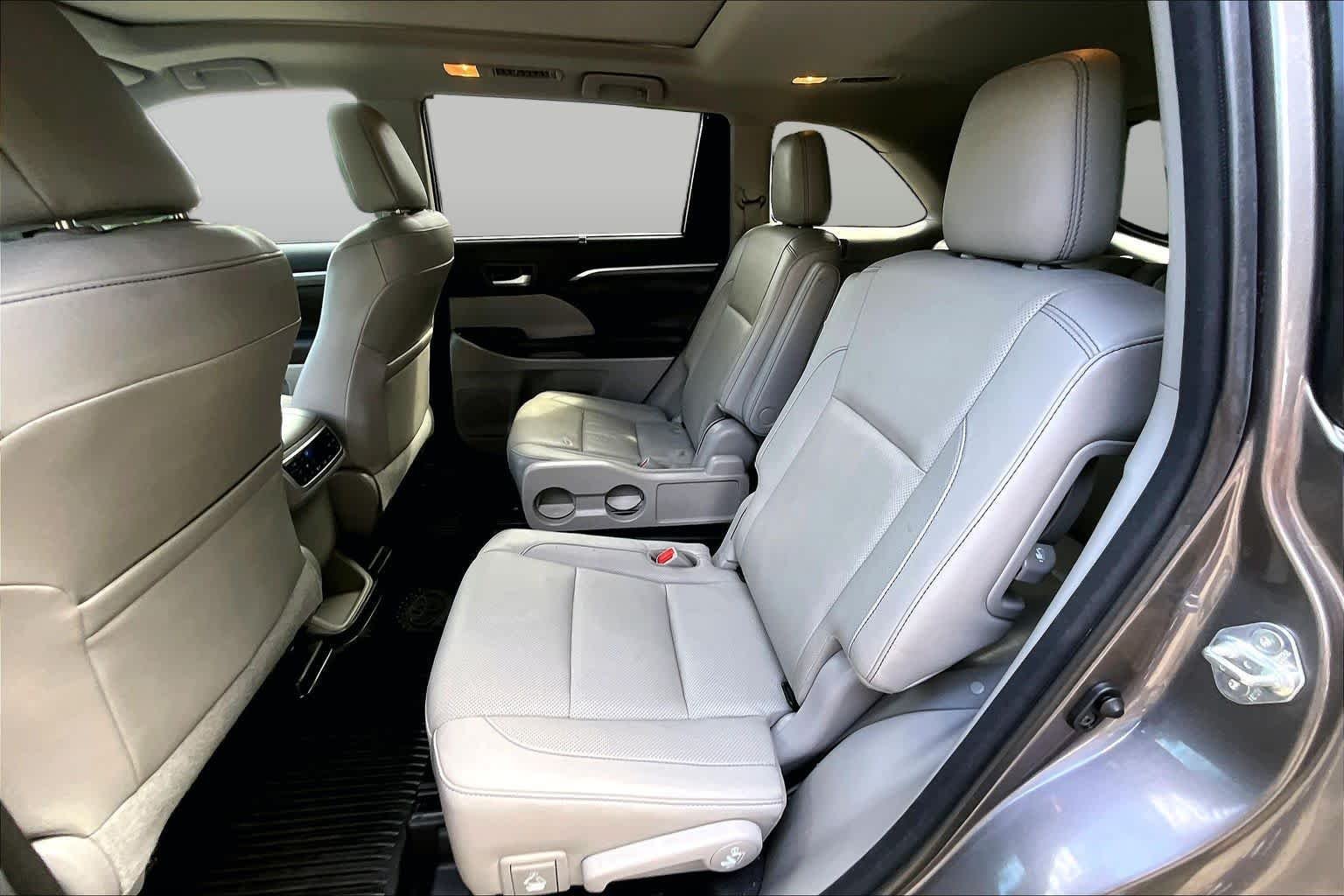 Used 2017 Predawn Gray Mica Toyota Limited Platinum image 19