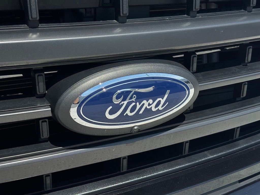 Used 2023 Black Ford Lariat image 9