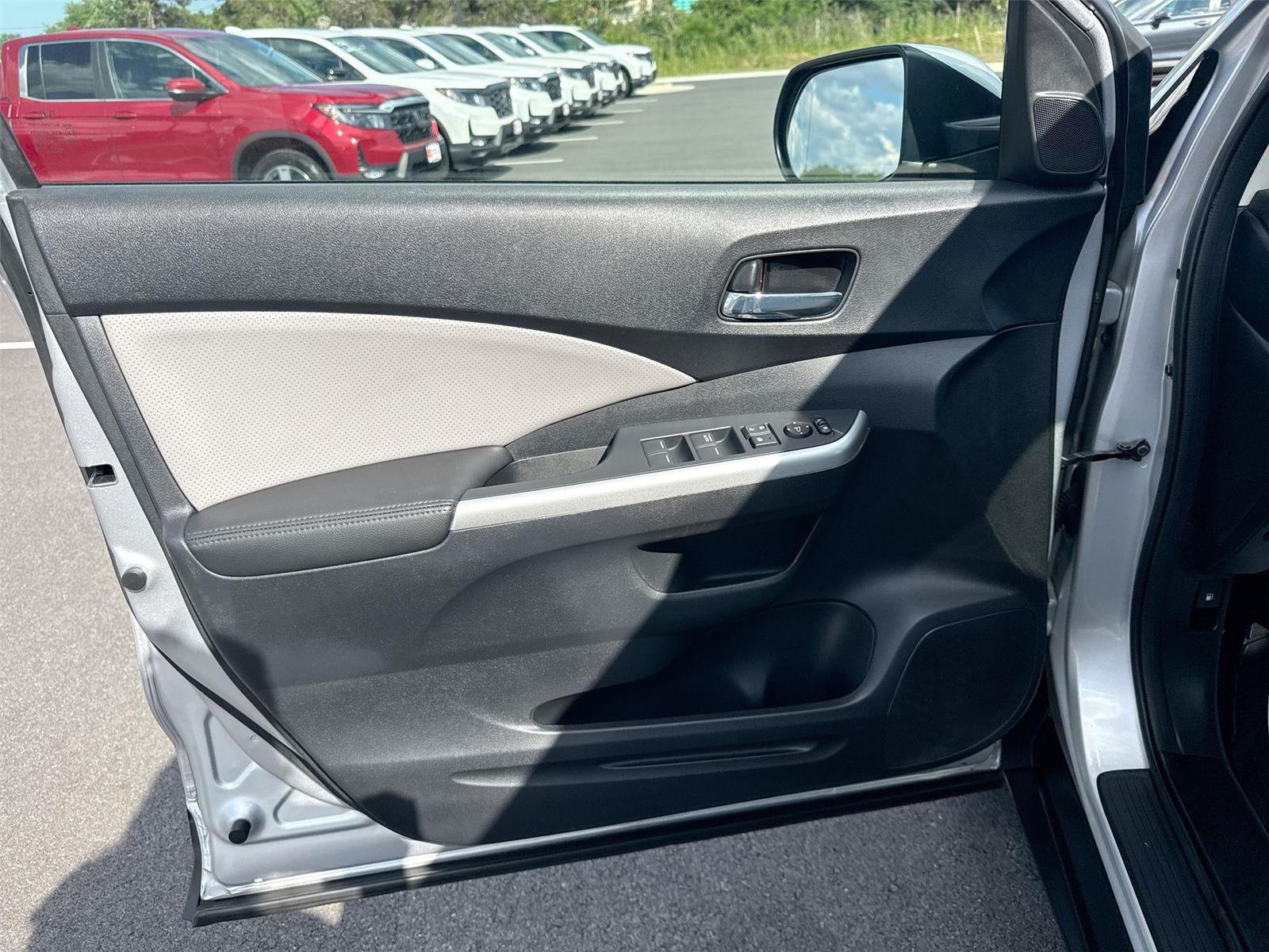 Used 2015 Alabaster Silver Metallic Honda EX-L image 11