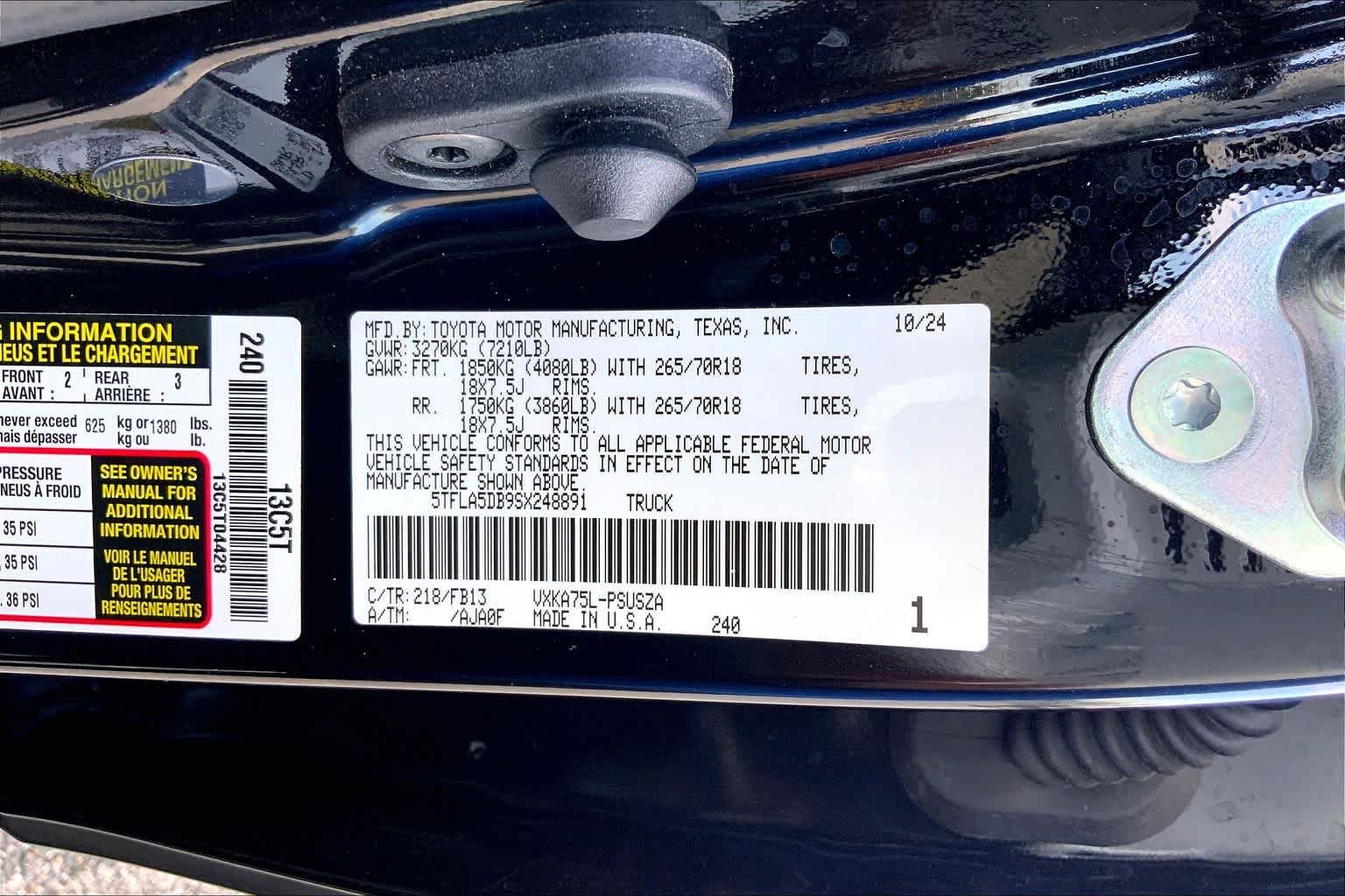 Used 2025 Midnight Black Metallic Toyota SR5 image 36