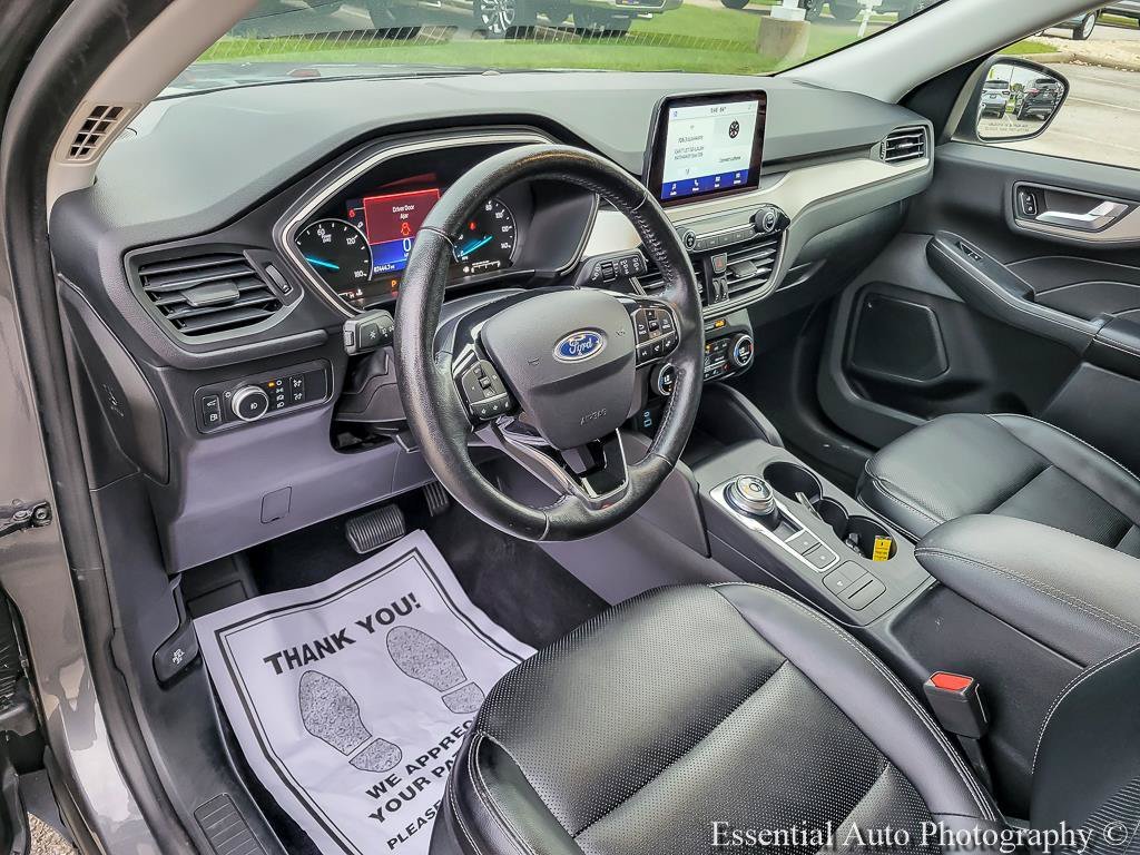 Used 2021 Gray Metallic Ford SEL image 9
