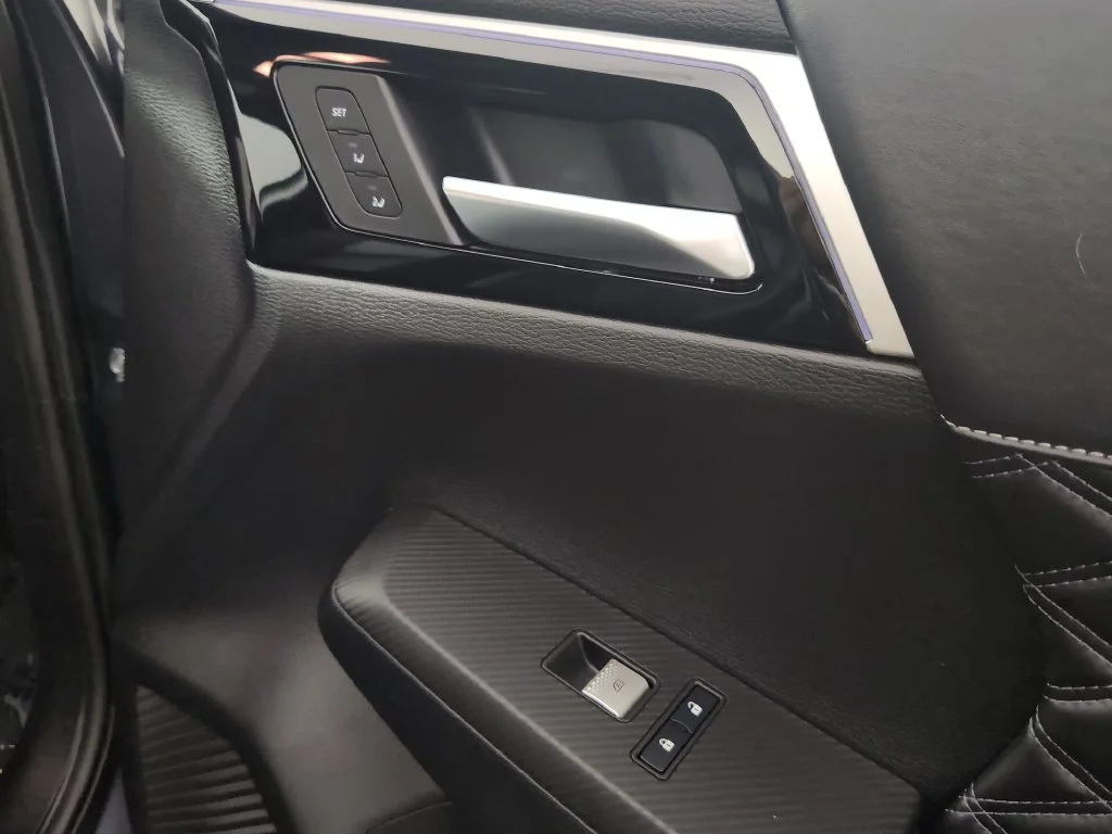 Used 2026 Gray Nissan Platinum image 15