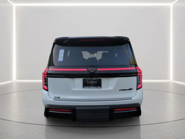 New 2026 Aspen White TriCoat / Super Black Two-tone Nissan PRO-4X® image 4