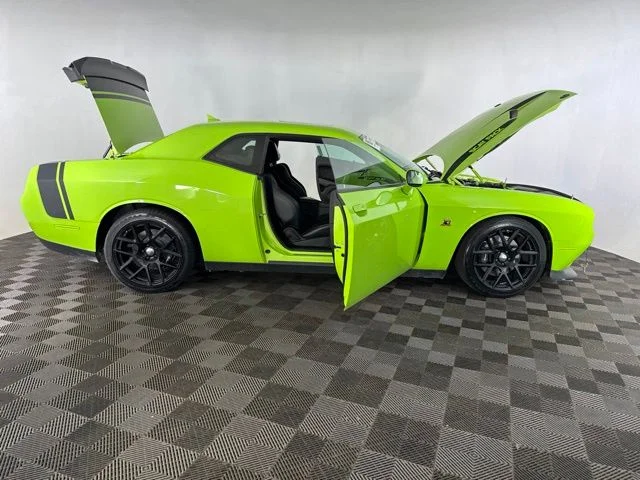 Used 2015 Beige Dodge R/T Scat Pack image 15