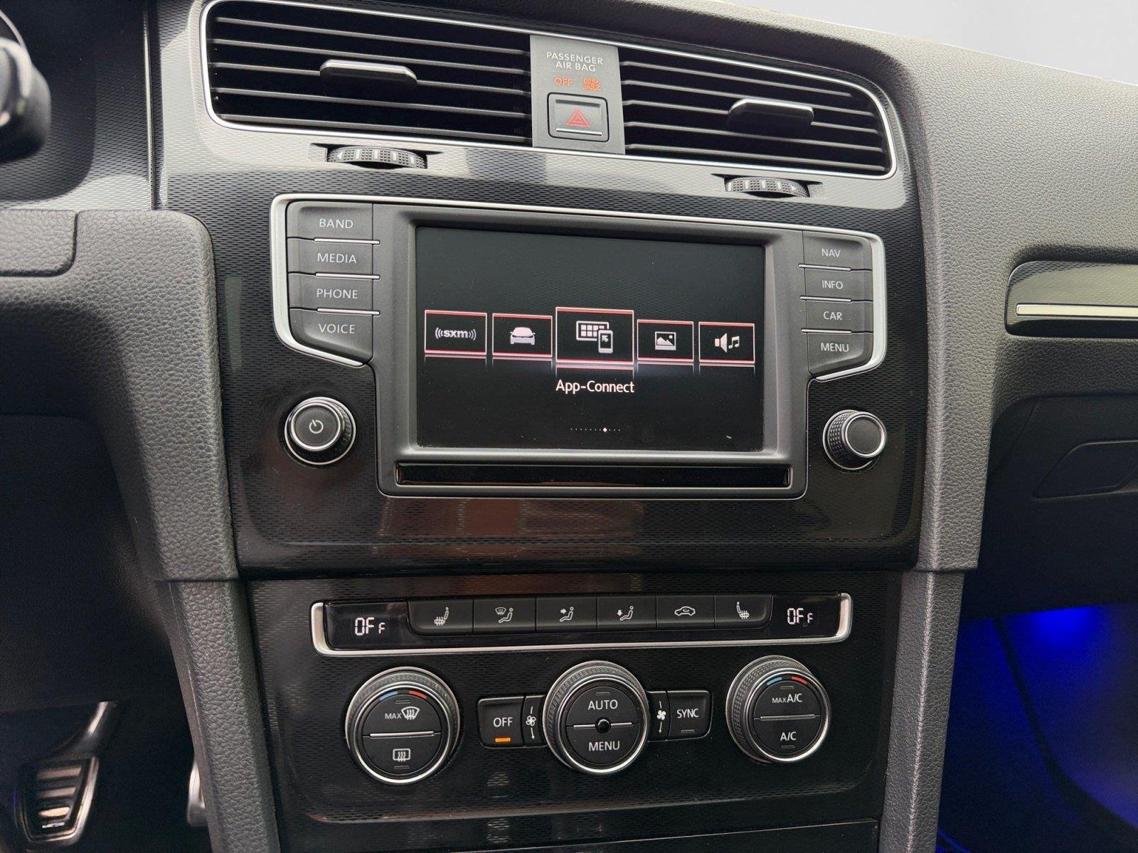 Used 2017 Reflex Silver Metallic Volkswagen Autobahn image 3