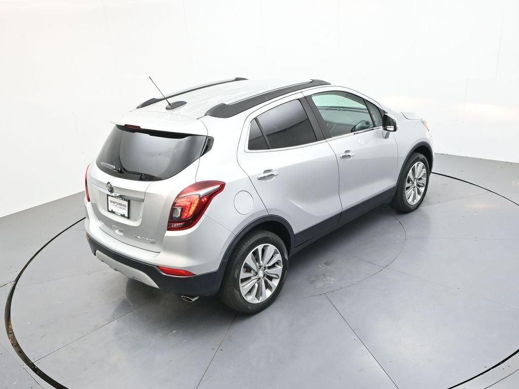 Used 2018 Silver Buick Preferred image 29