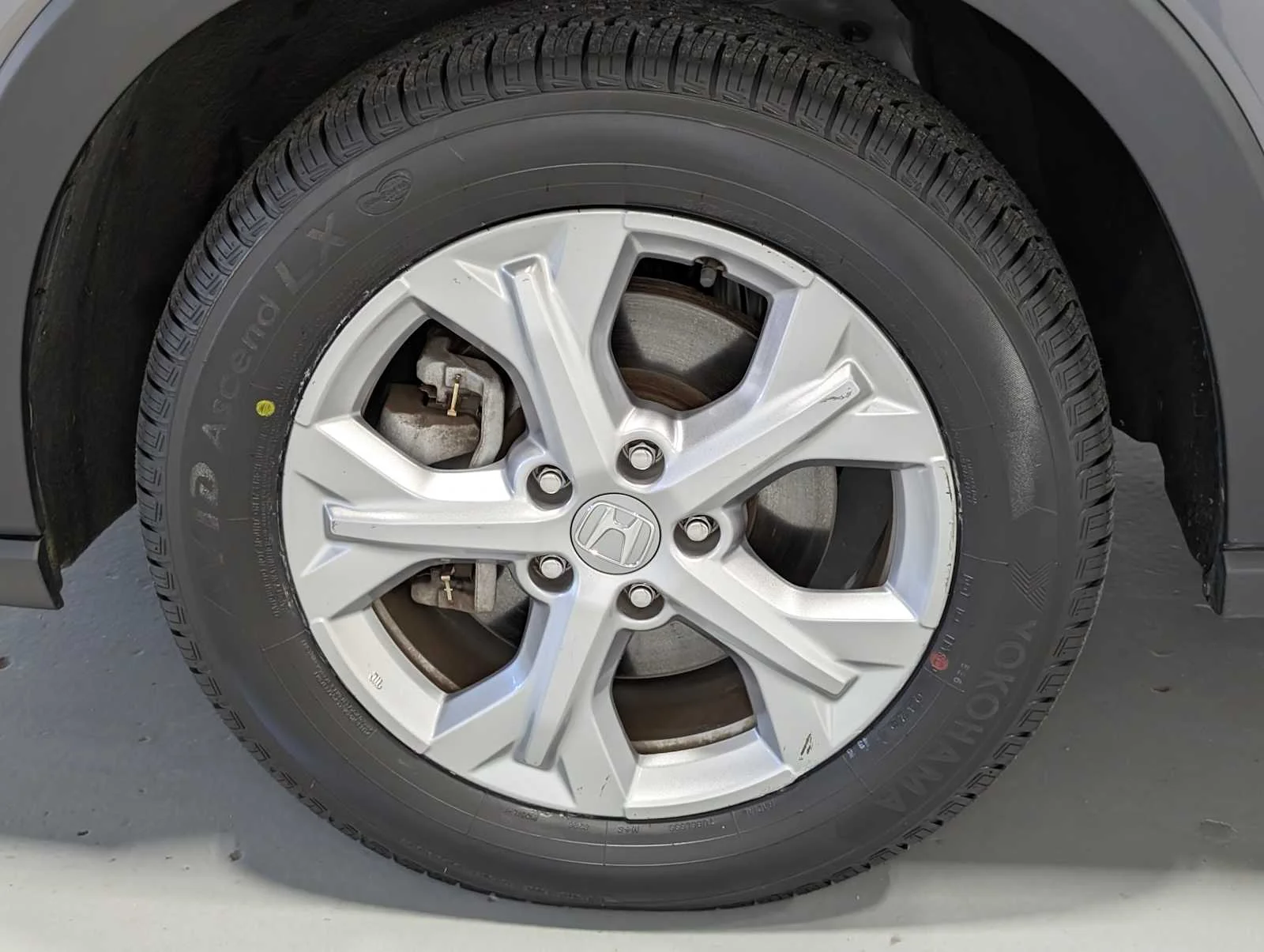 Certified Used 2024 Modern Steel Metallic Honda LX image 3