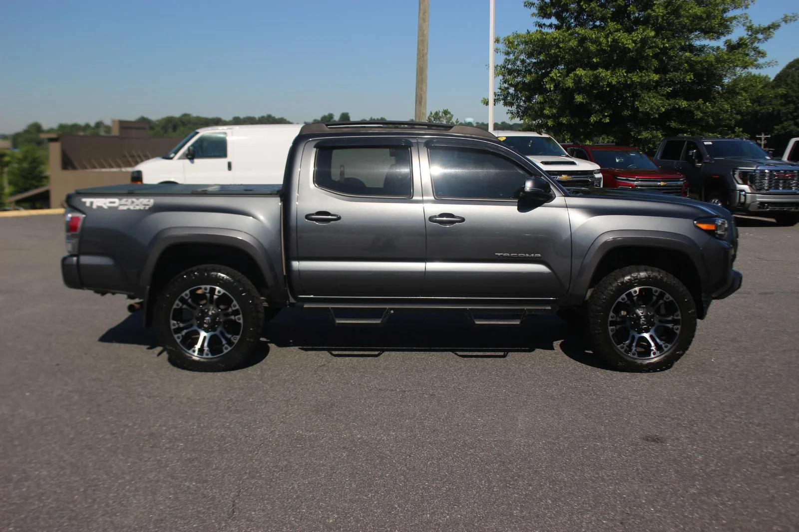 Used 2021 Gray Toyota SR image 10