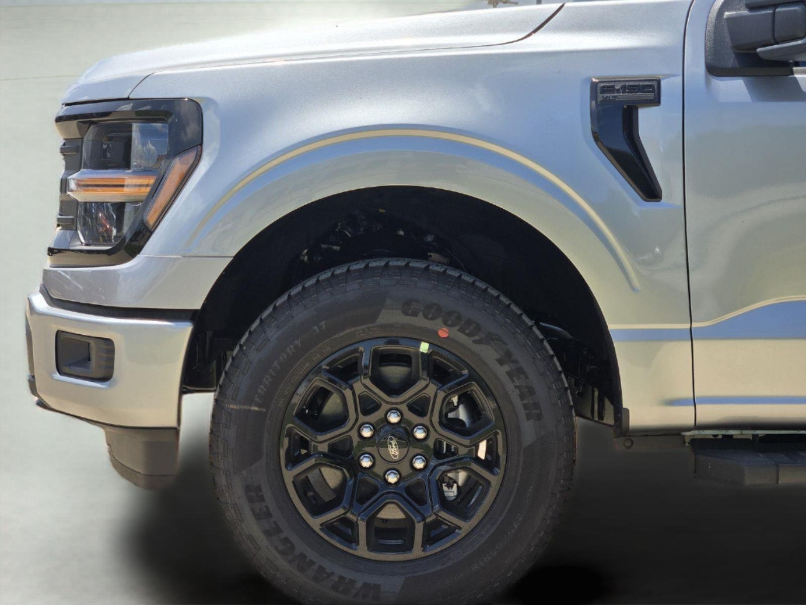 New 2026 Iconic Silver Metallic Ford XLT image 6