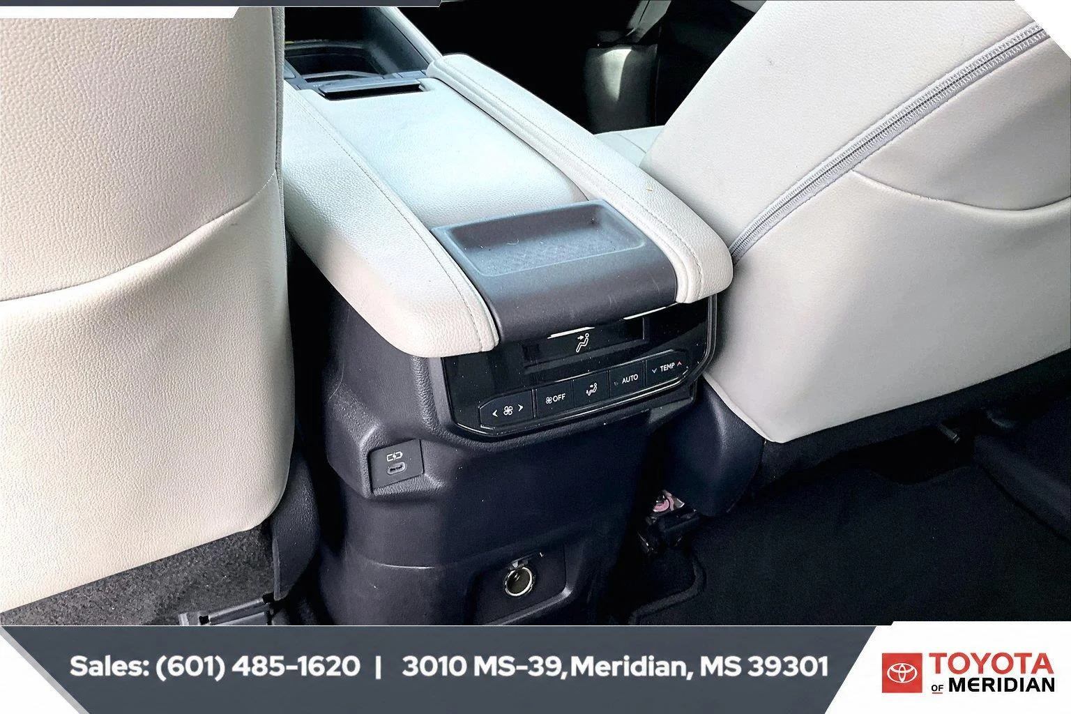Used 2025 Celestial Silver Metallic Toyota XLE image 25