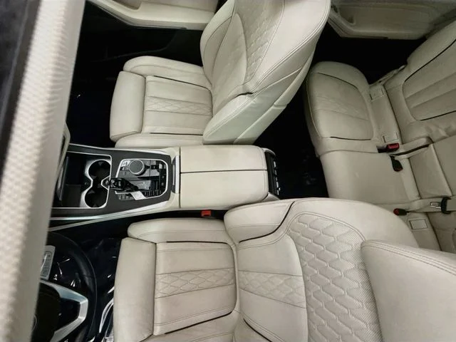 Used 2022 White BMW xDrive40i image 22