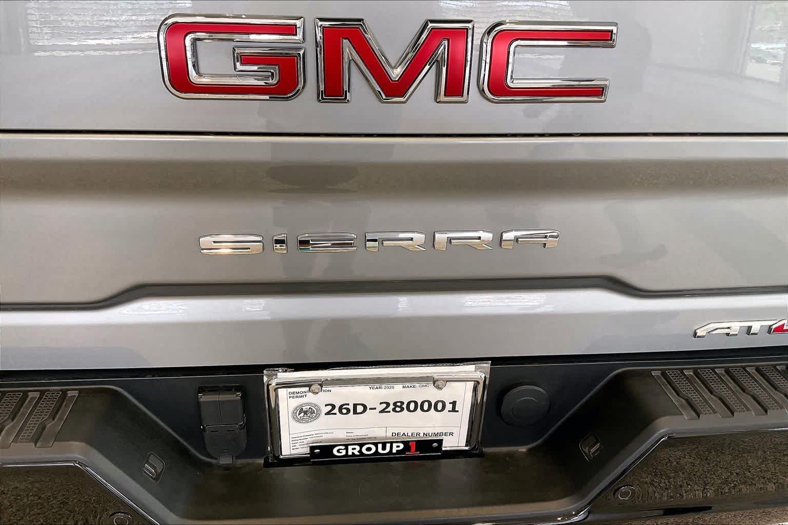 Used 2025 Sterling Metallic GMC AT4X image 31
