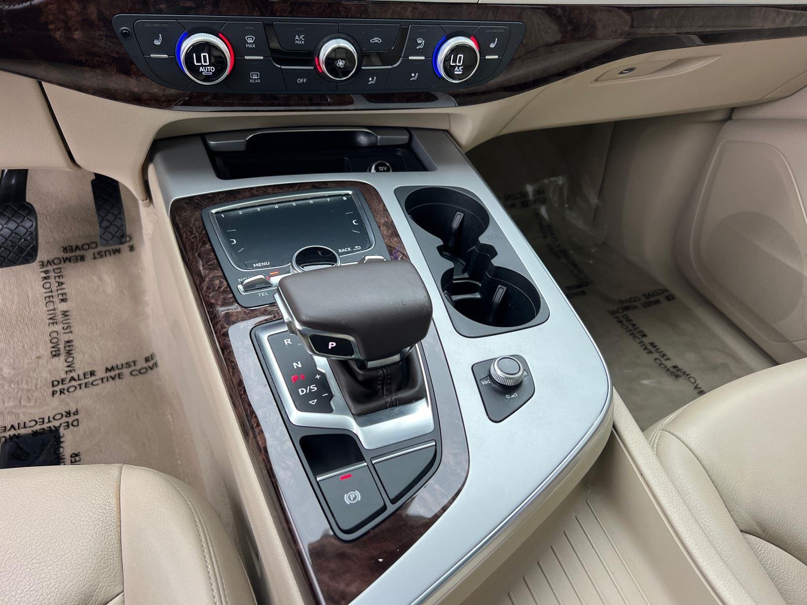 Used 2019 Glacier White Metallic Audi Premium image 33
