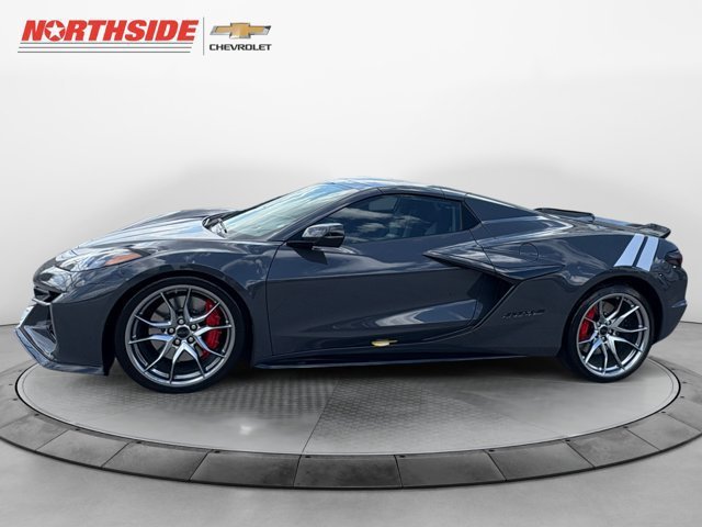 New 2027 Pitch Gray Metallic Chevrolet 3LT image 5