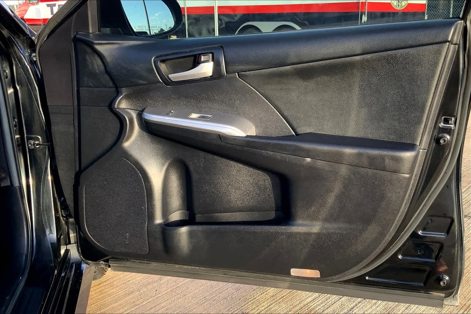 Used 2014 Attitude Black Metallic Toyota XLE image 23