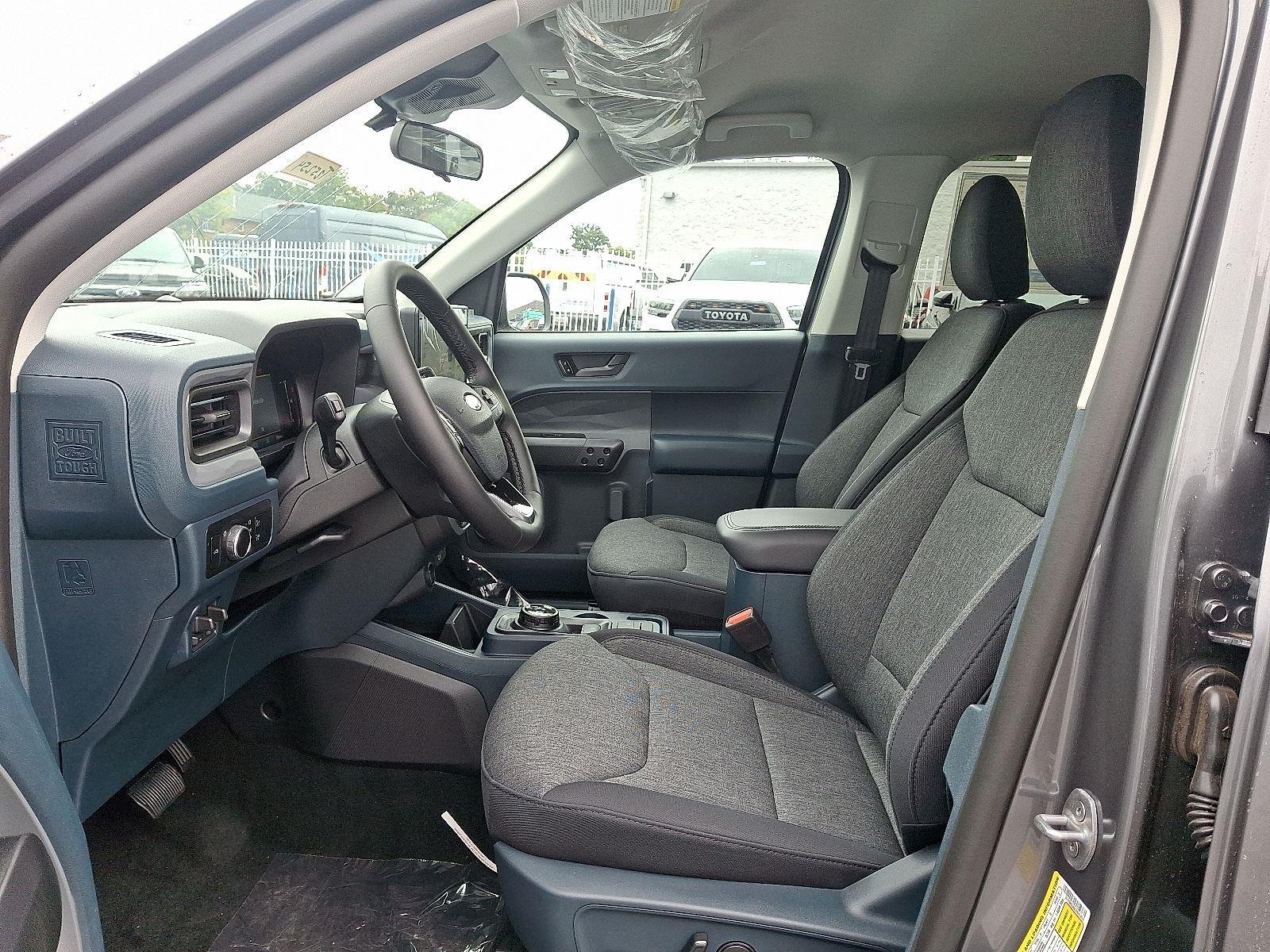 2025 Ford Maverick XLT - Photo 6