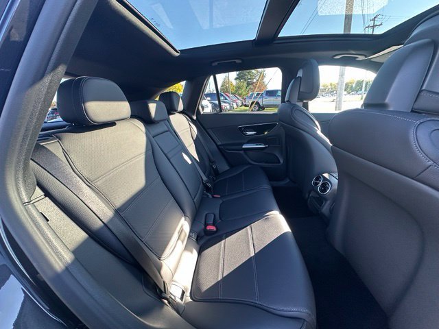 New 2027 Graphite Grey Metallic Mercedes-Benz GLC 300 image 21