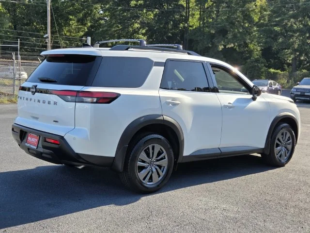 New 2026 Everest White Pearl TriCoat Nissan SV image 5