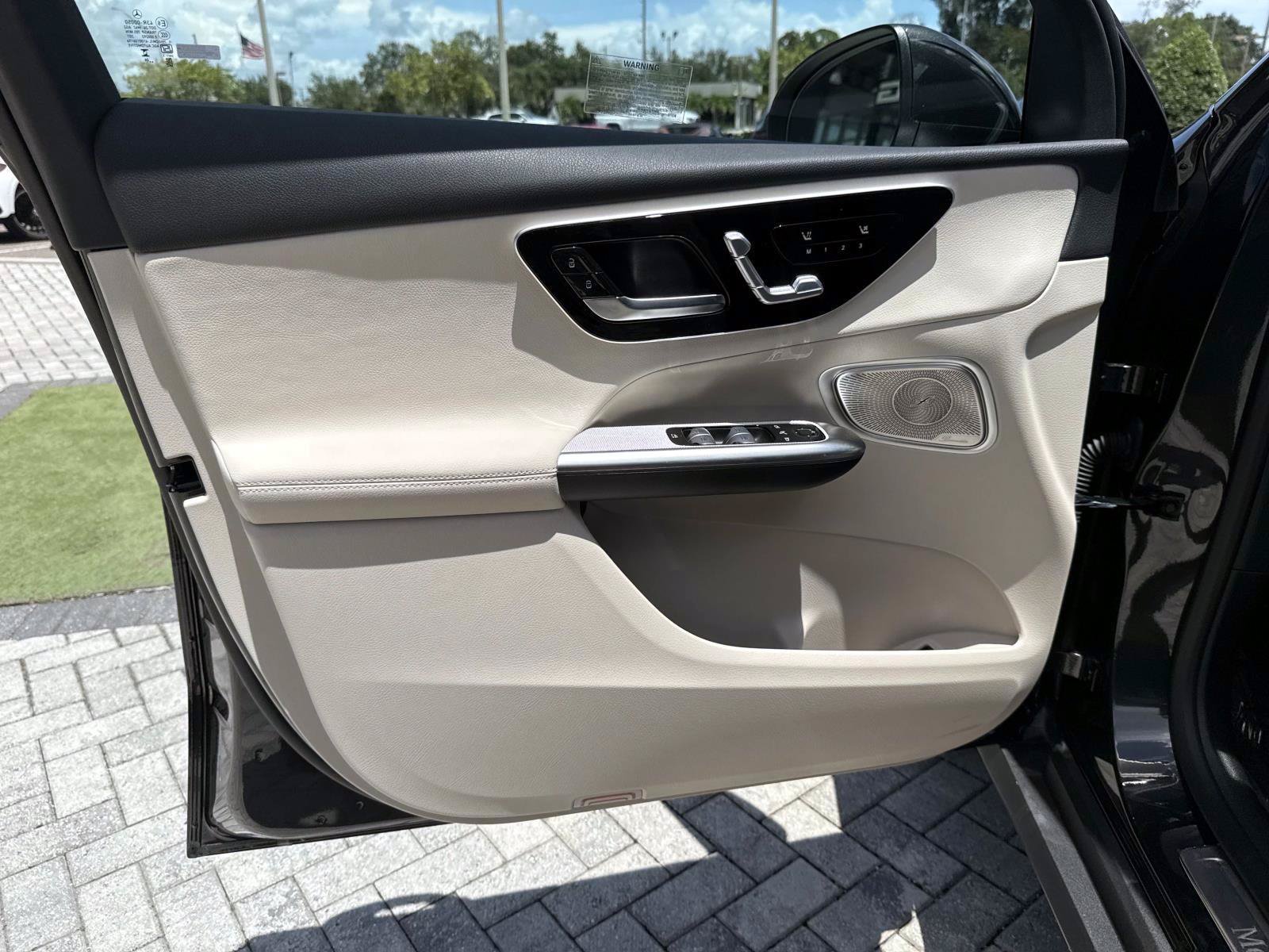 New 2027 Gray Metallic Mercedes-Benz 300 SUV image 16