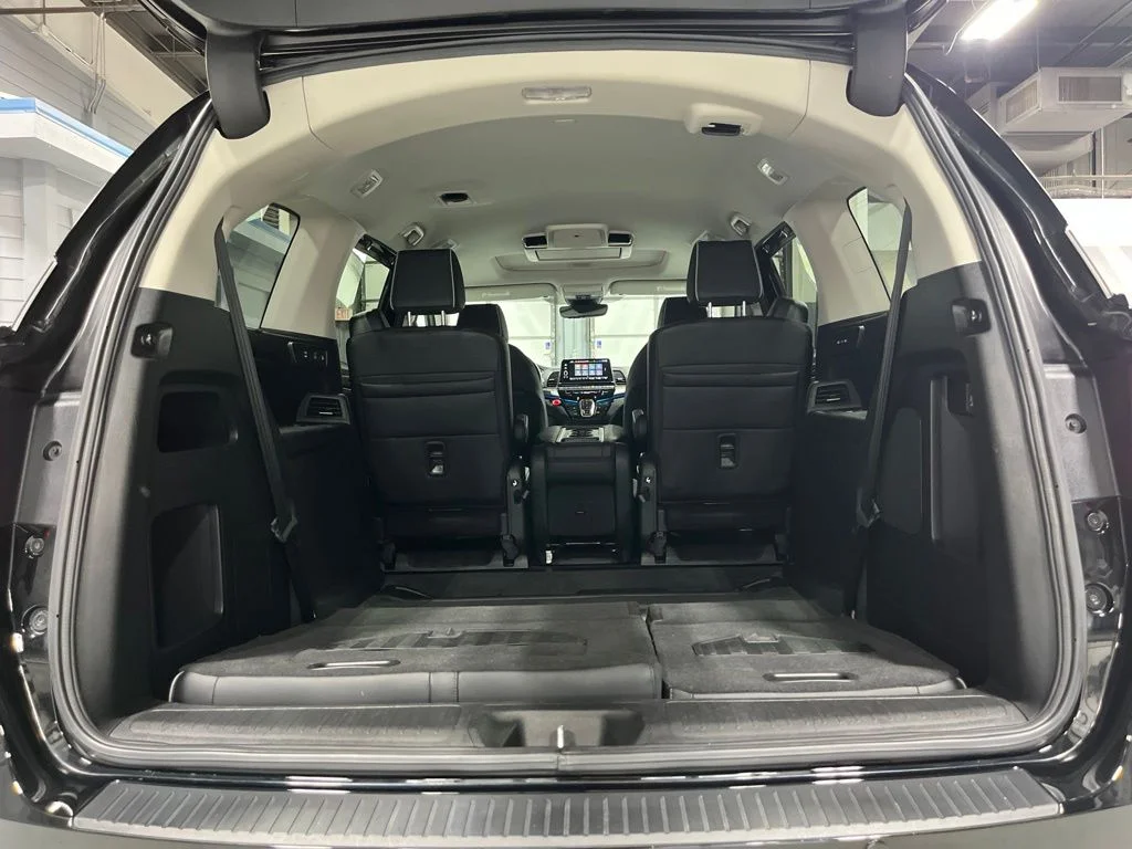 2025 Honda Odyssey Touring - Photo 38