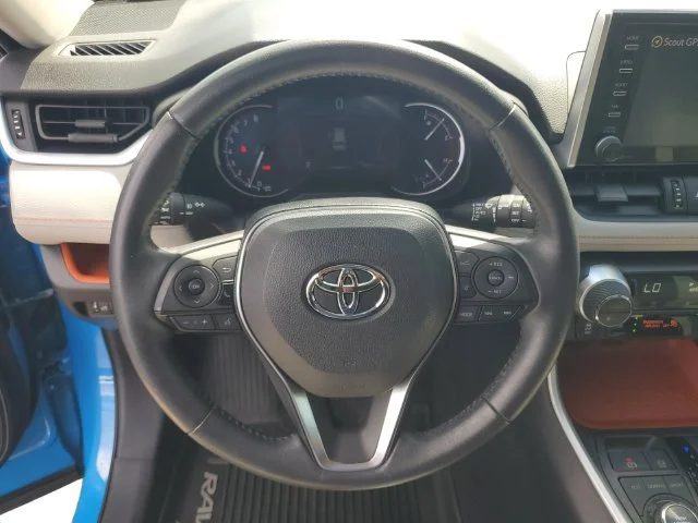 Used 2019 Blue Flame Toyota Adventure image 15