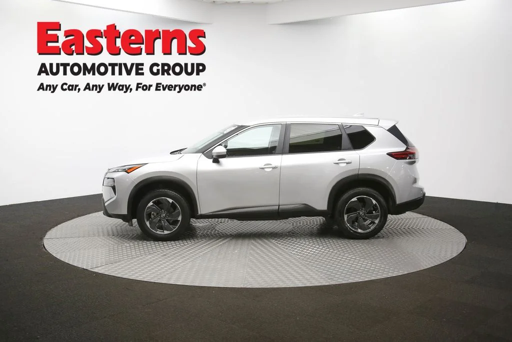 Used 2024 Silver Nissan SV image 59
