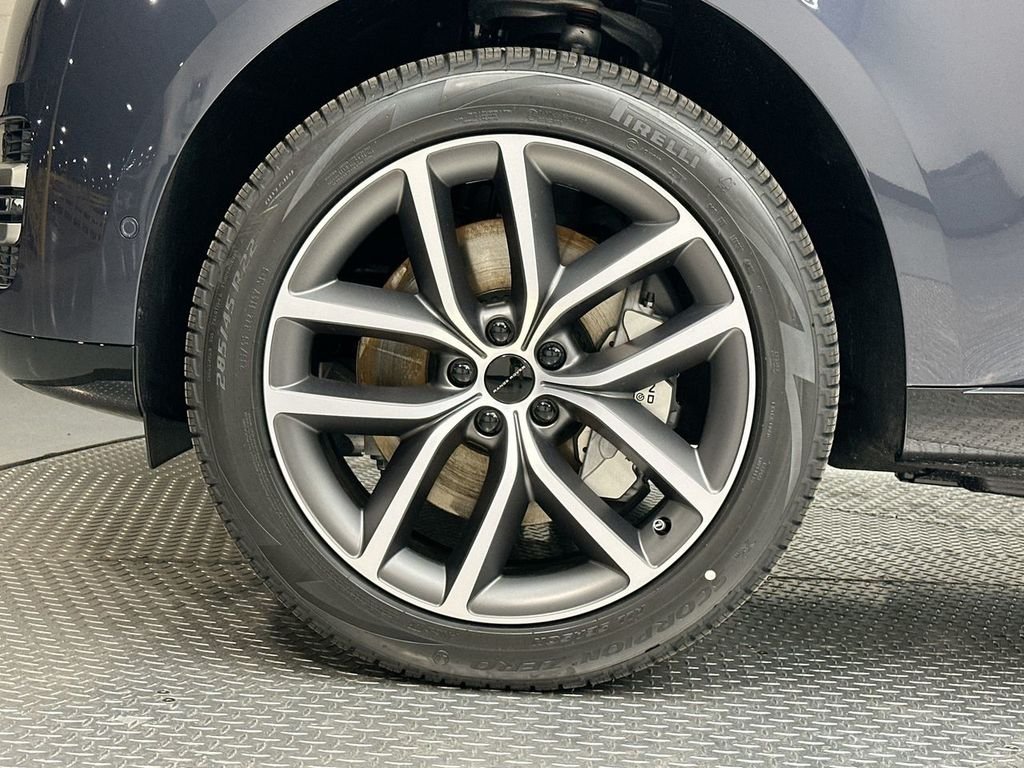 New 2026 Varesine Blue Metallic Land Rover SE image 13