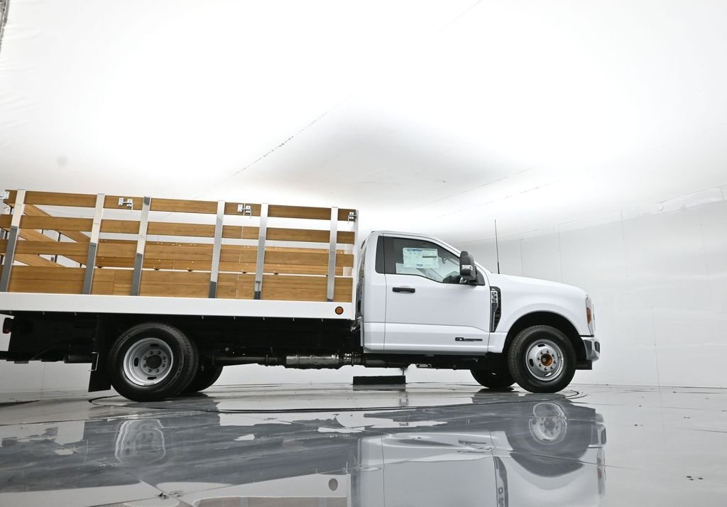 New 2026 Oxford White Ford XL image 7