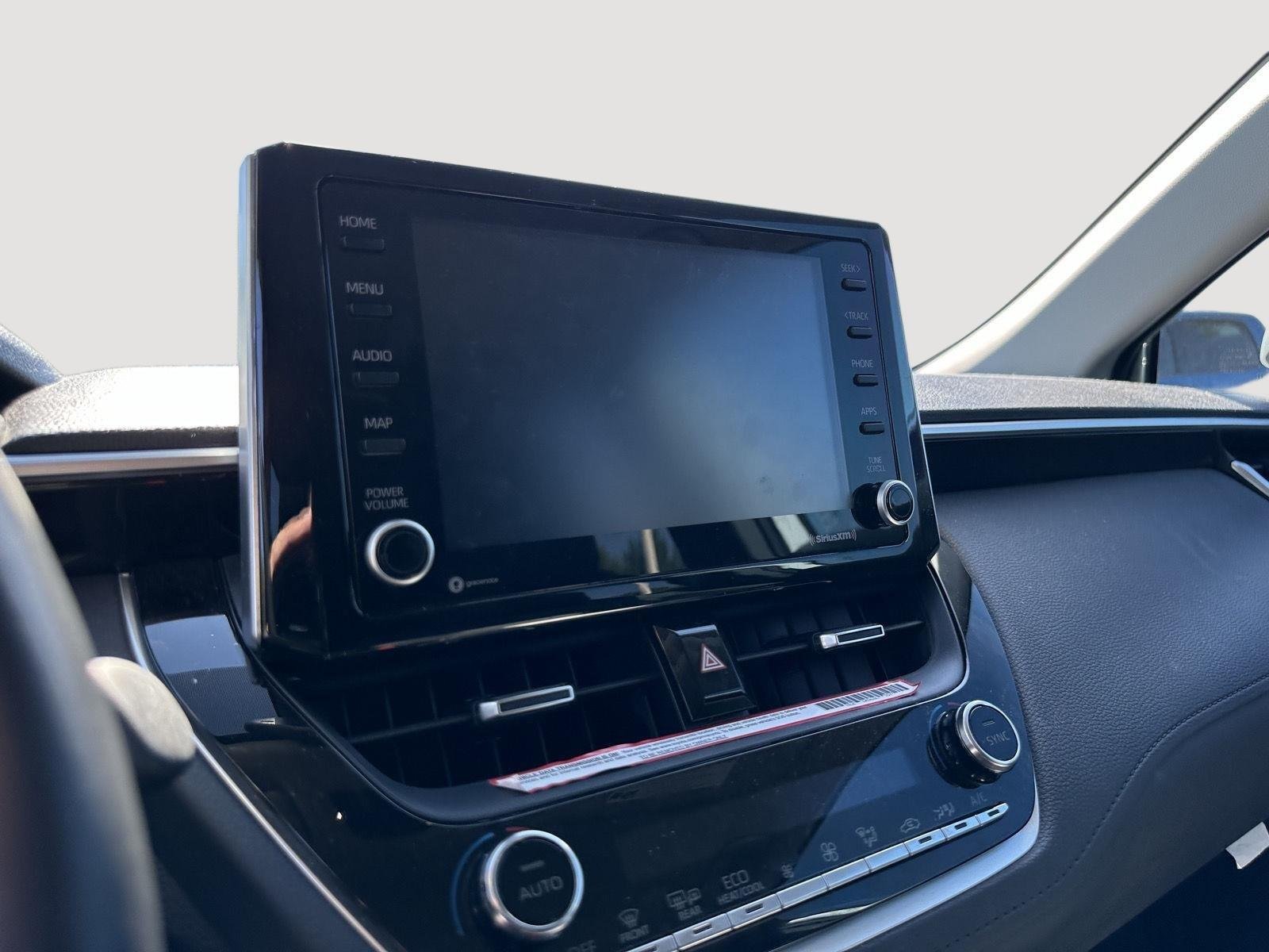 Used 2022 Wind Chill Pearl Toyota XLE image 12