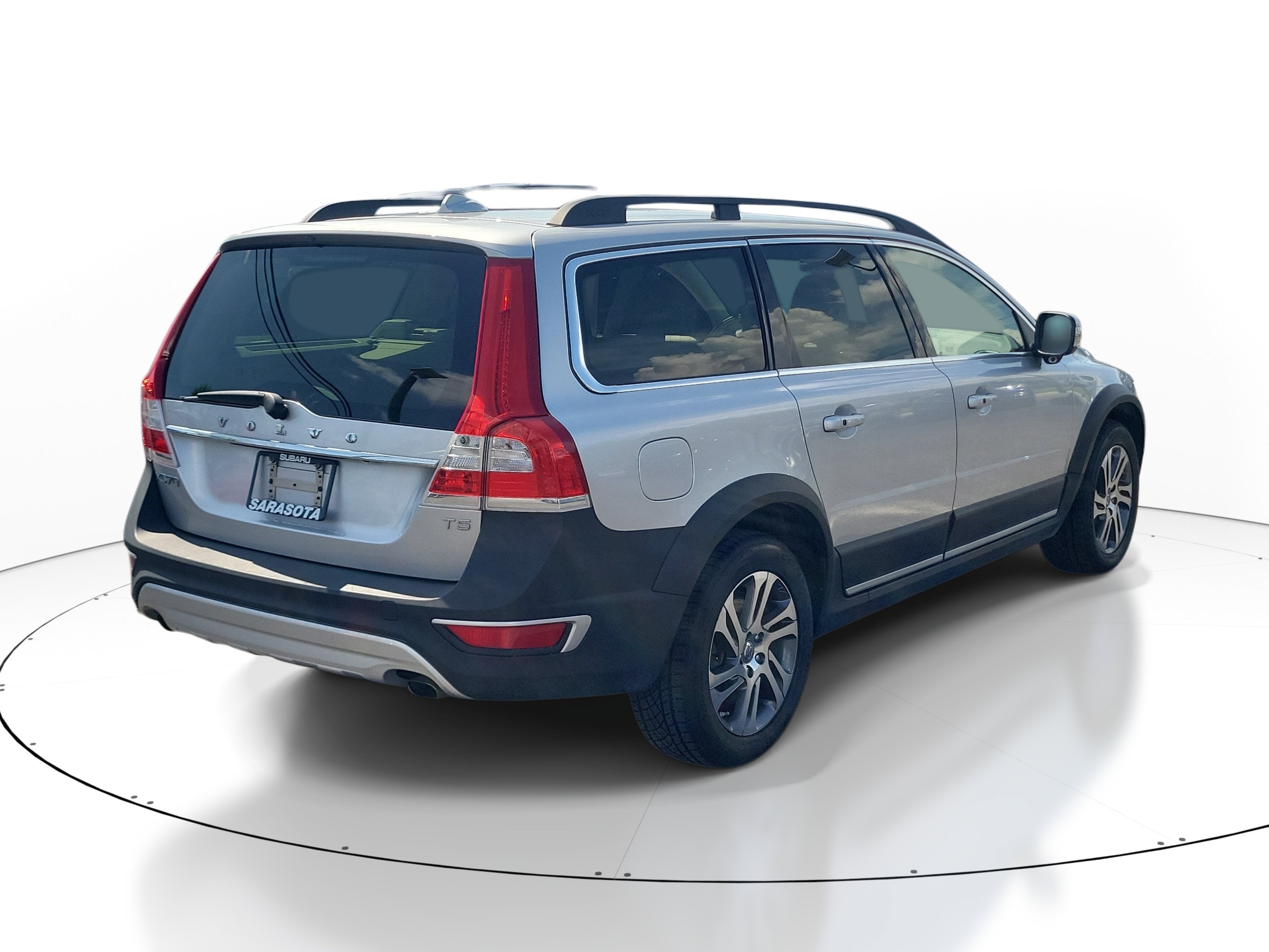 Used 2015 Bright Silver Metallic Volvo T5 Drive-E Premier image 5