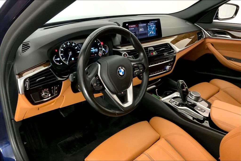 Used 2019 Mediterranean Blue Metallic BMW  image 21
