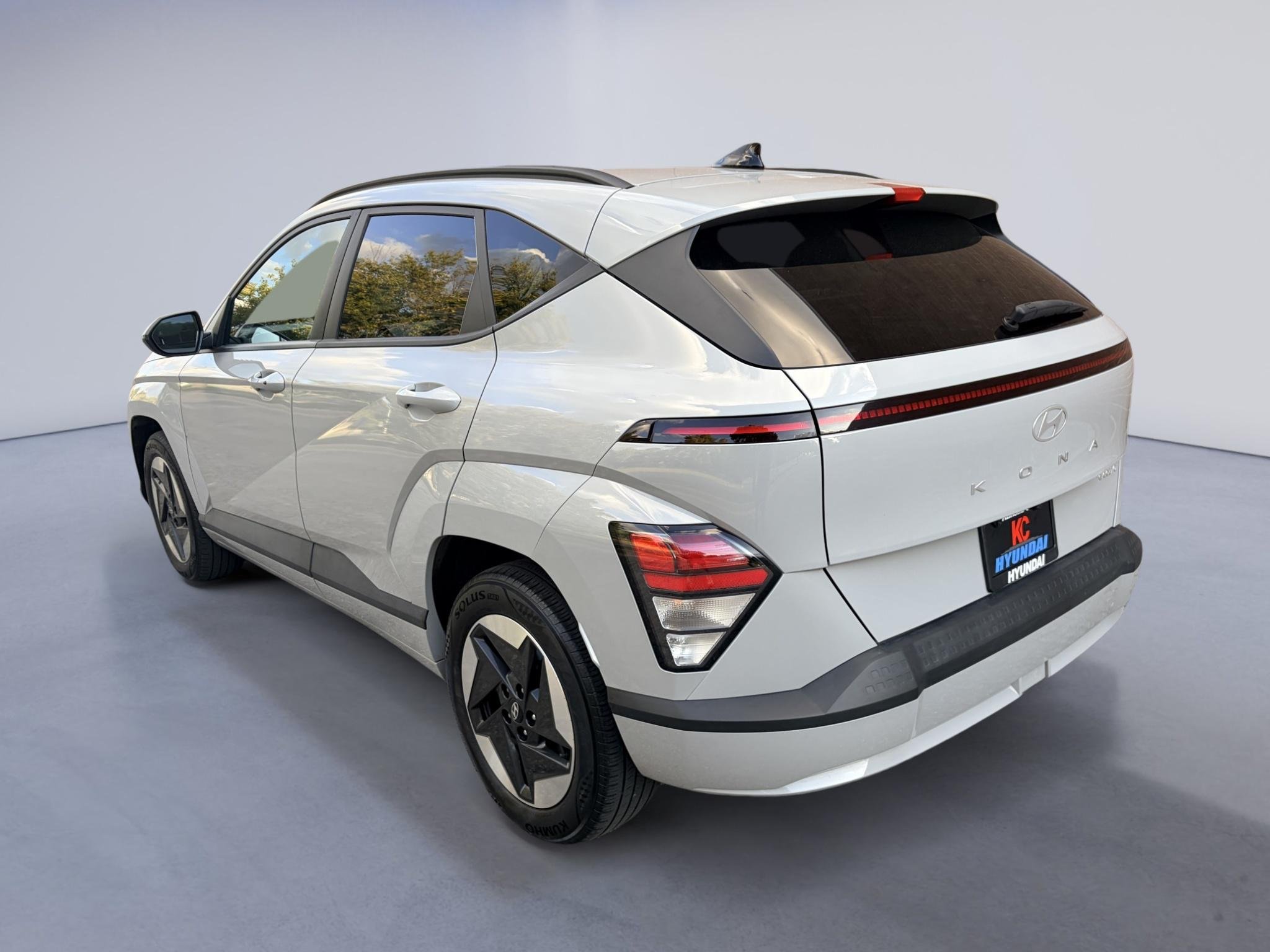 Certified Used 2024 Cyber Gray Metallic Hyundai SEL image 3