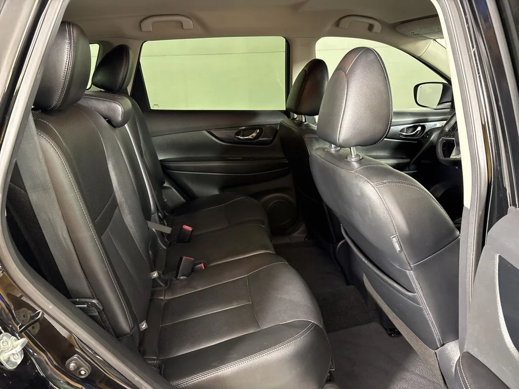 Used 2019 Magnetic Black Pearl Nissan SL image 20