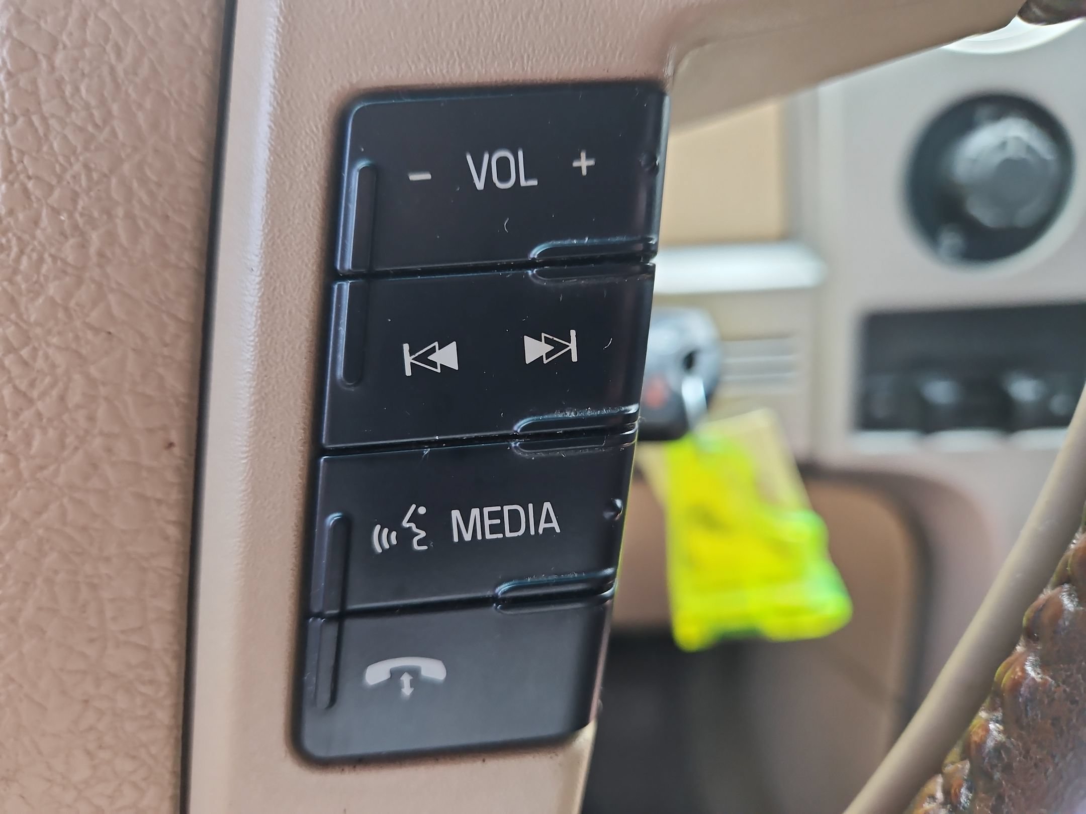 Used 2013 White Platinum Metallic Tri-Coat Ford King Ranch image 39