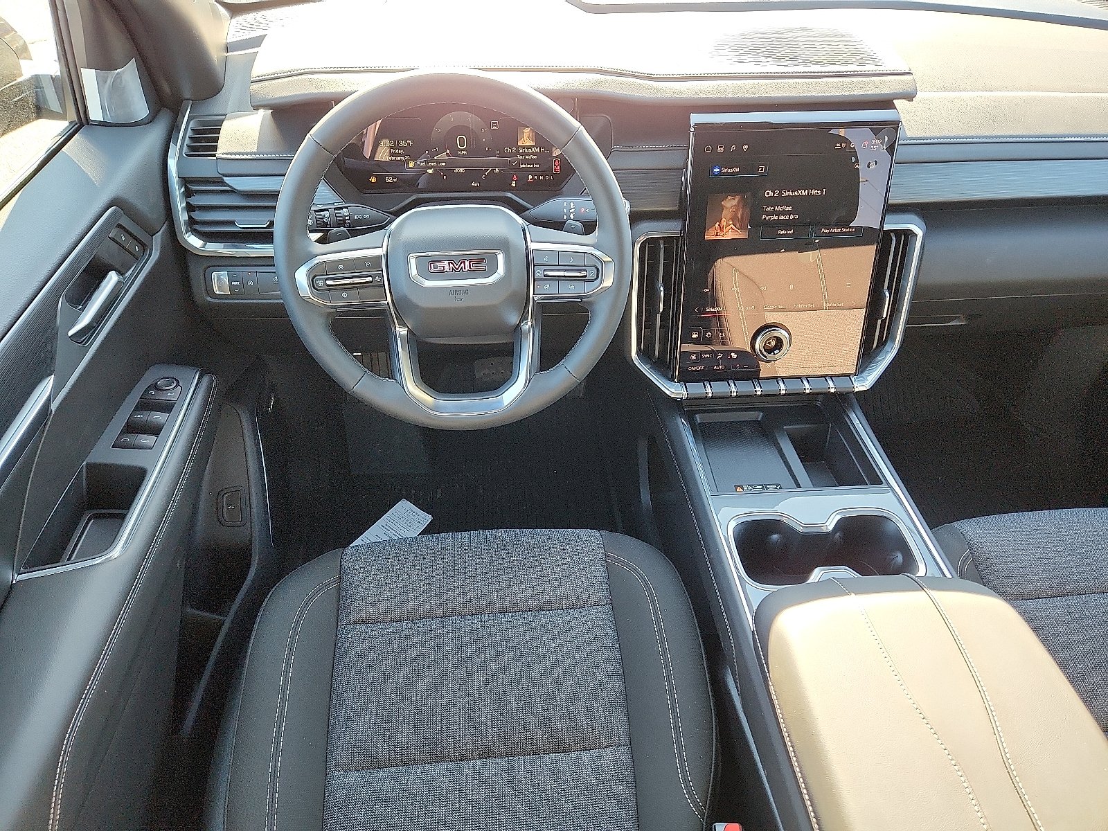 2025 GMC Acadia Elevation - Photo 9