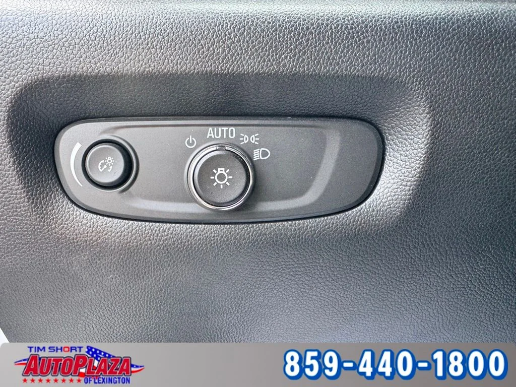 Used 2023 White Chevrolet RS image 27