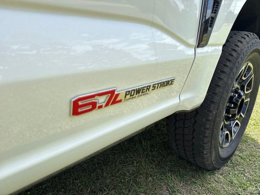 New 2026 Star White Metallic Tri-Coat Ford F-250® Platinum® image 52