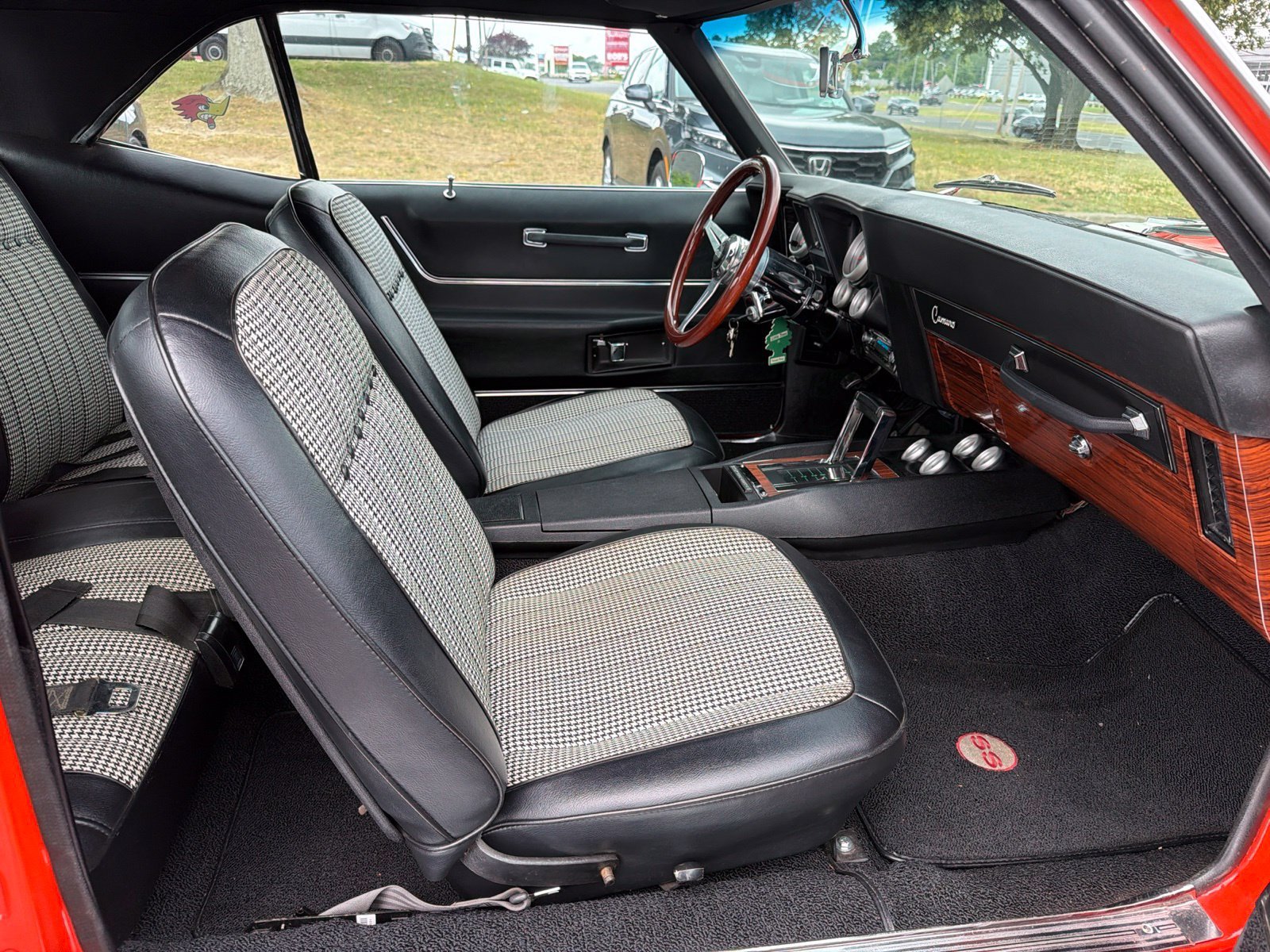 Used 1969 Hugger Orange Chevrolet  image 14
