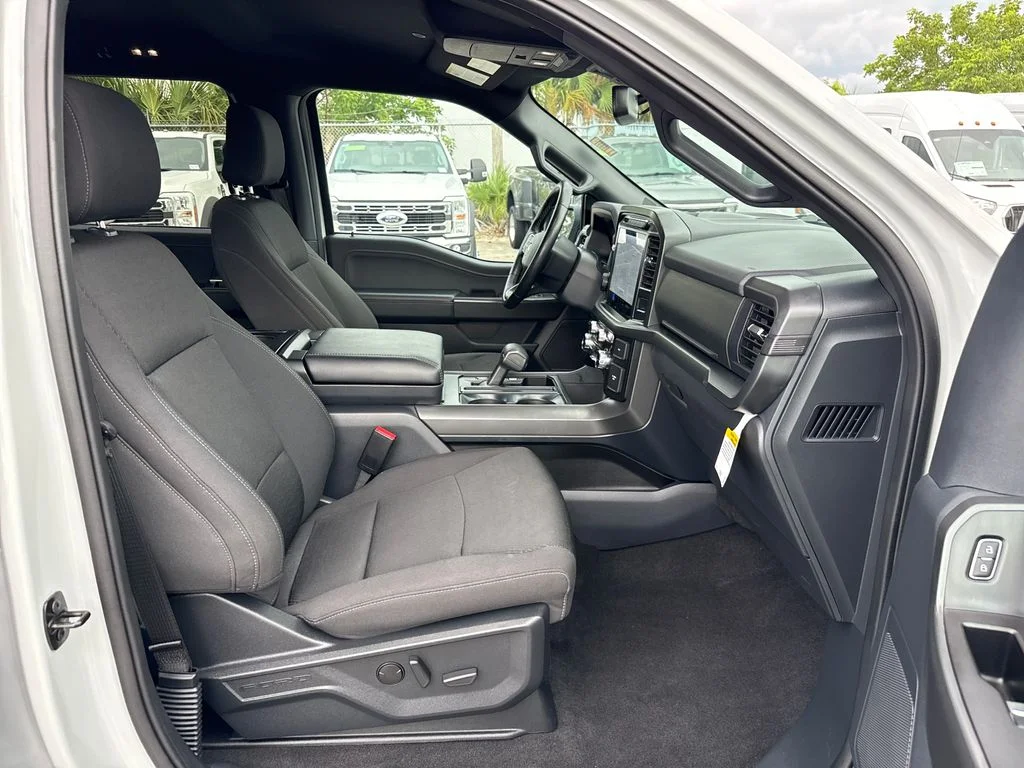 Certified Used 2024 Gray Ford XLT image 29