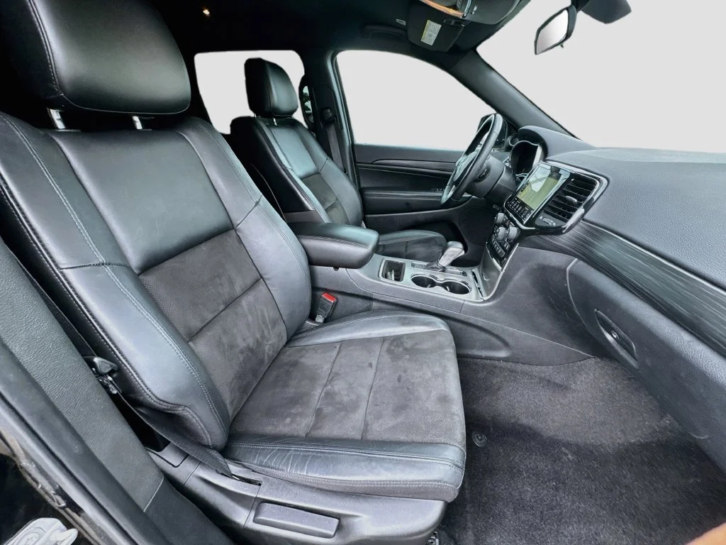 Used 2021 Black Jeep Laredo X image 31