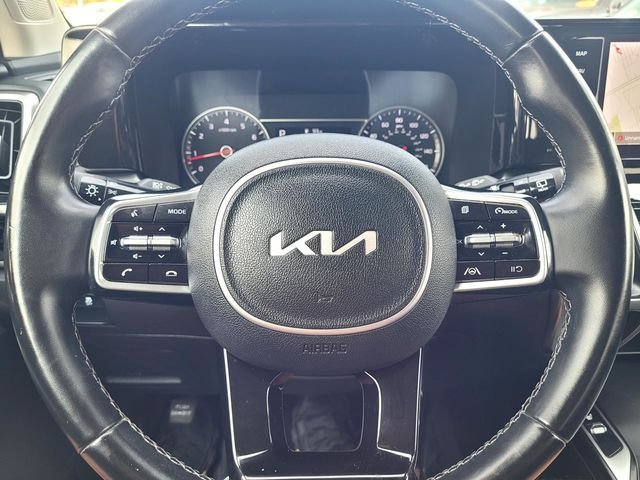 Used 2022 Silver Kia S image 25