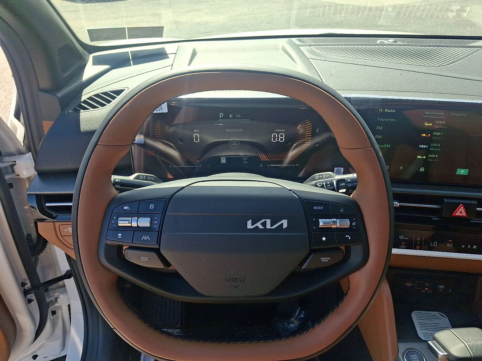 New 2027 White Kia X-Line image 19
