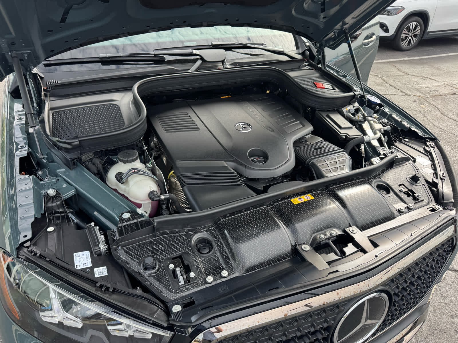 New 2027 Dark Petrol Mercedes-Benz GLE 450 image 13