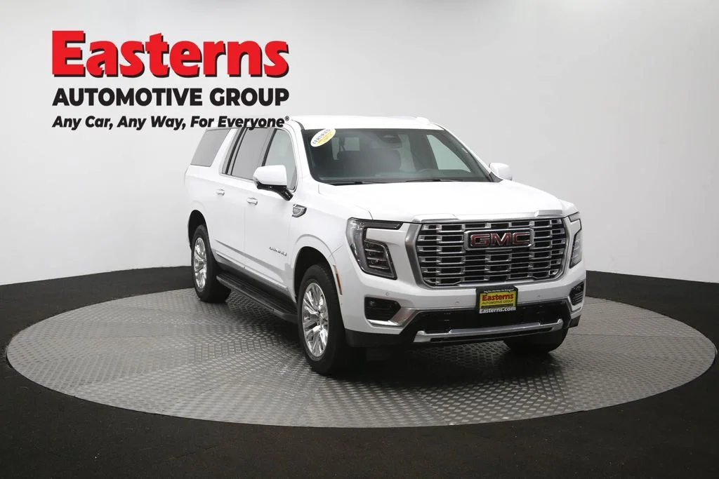 Used 2025 White GMC Denali image 57