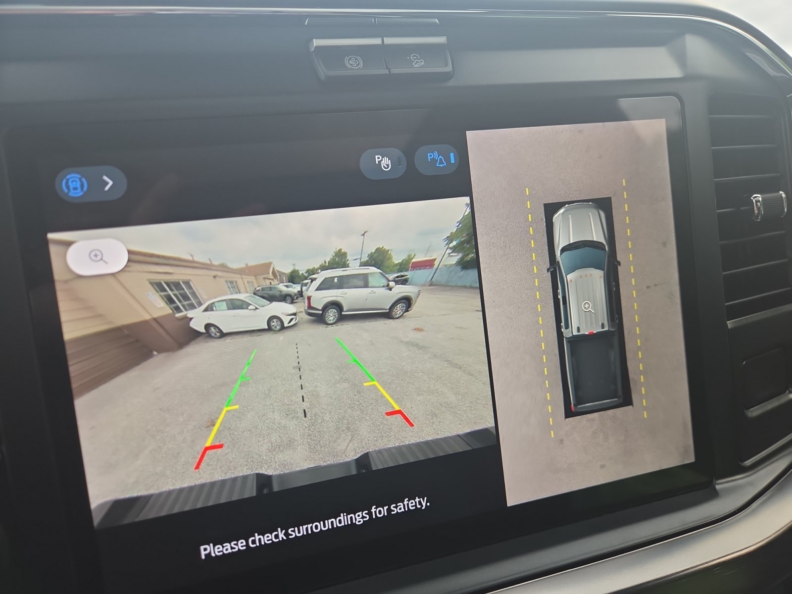 2025 Ford F-450 Super Duty Lariat - Photo 21
