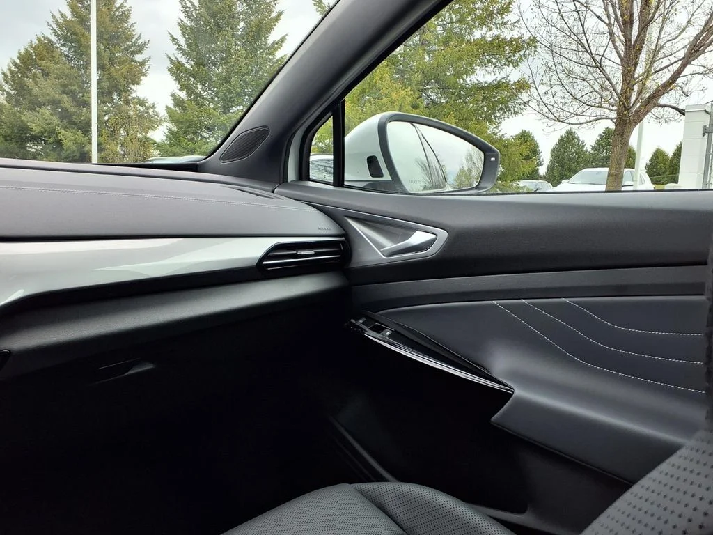 New 2026 Opal White Pearl Volkswagen Pro S image 19