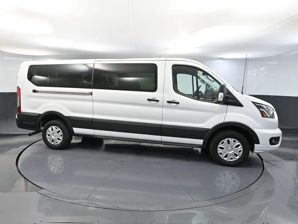 Used 2023 White Ford XLT image 4