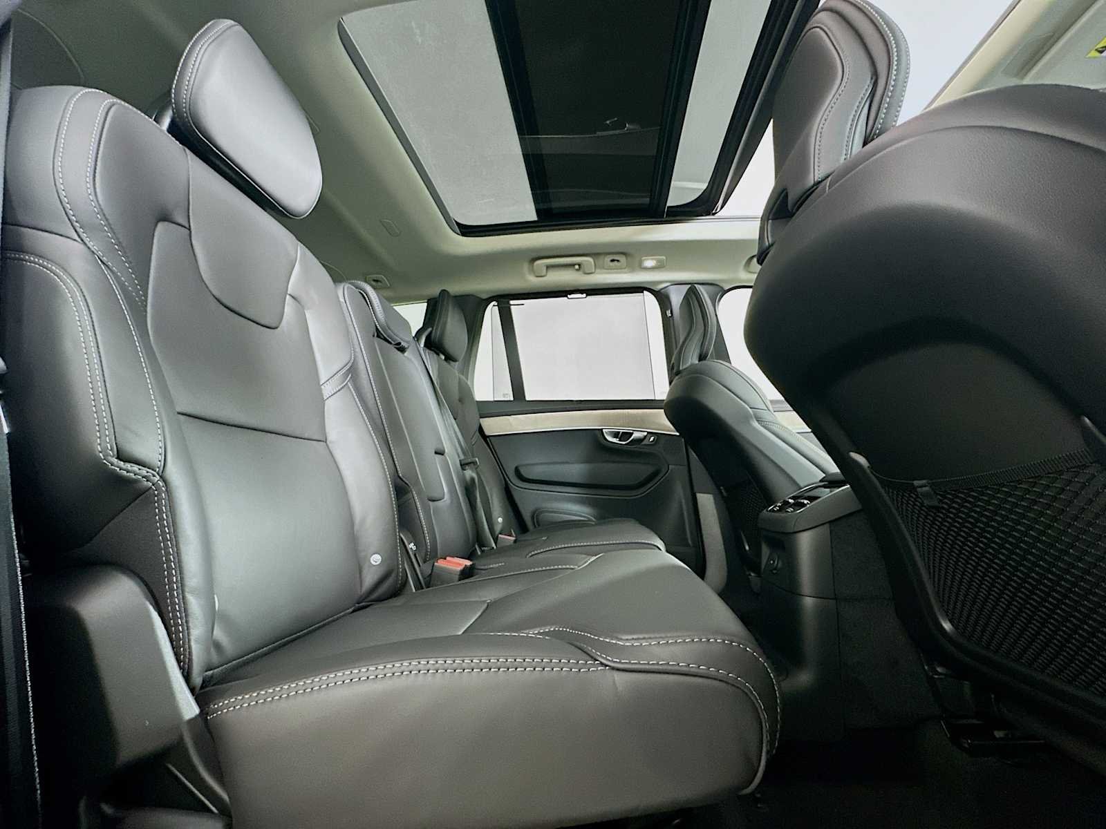 2025 Volvo XC90 Ultra - Photo 27